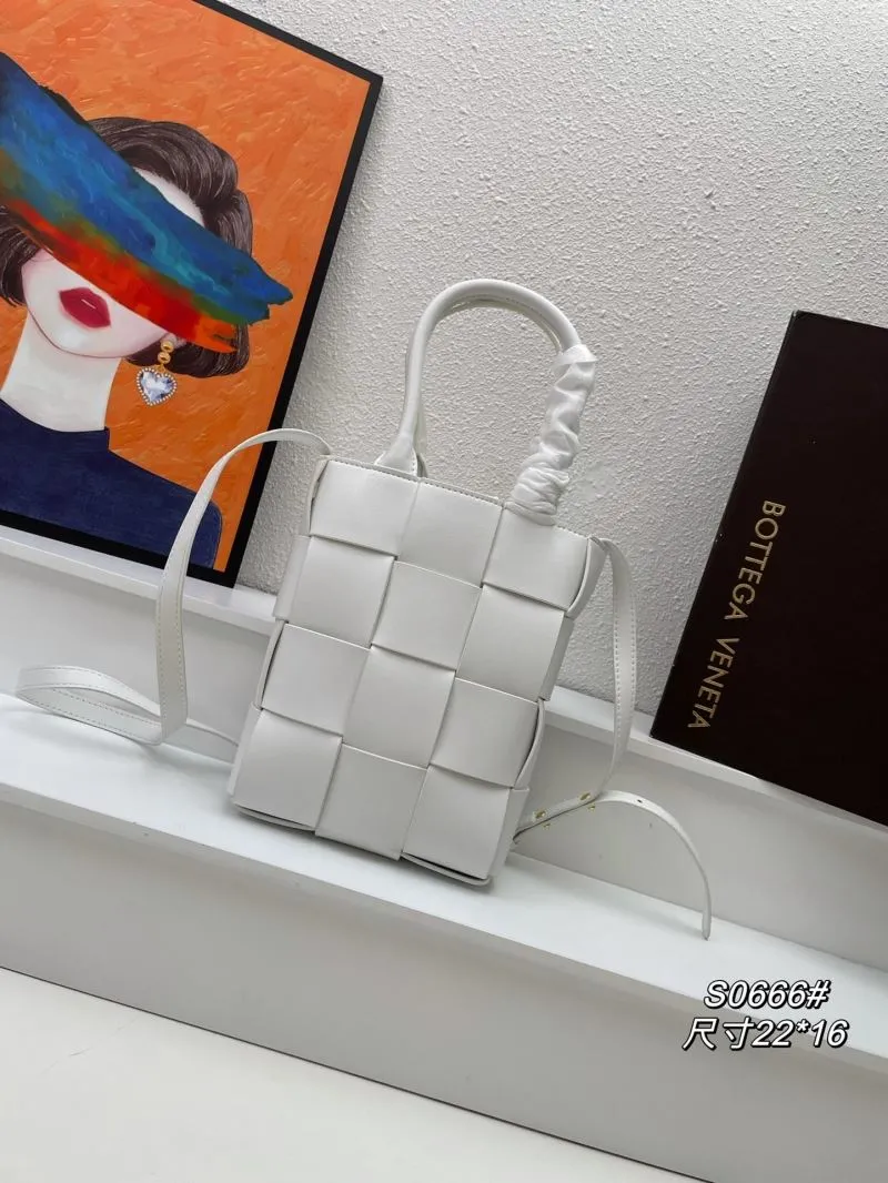 Bottega Veneta White Woven Satchel Bag S0666
