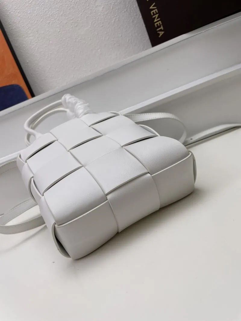 Bottega Veneta White Woven Satchel Bag S0666 - Image 7