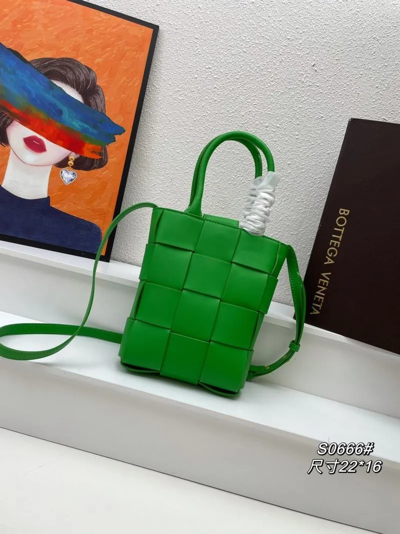 Bottega Veneta Green Woven Satchel Bag S0666