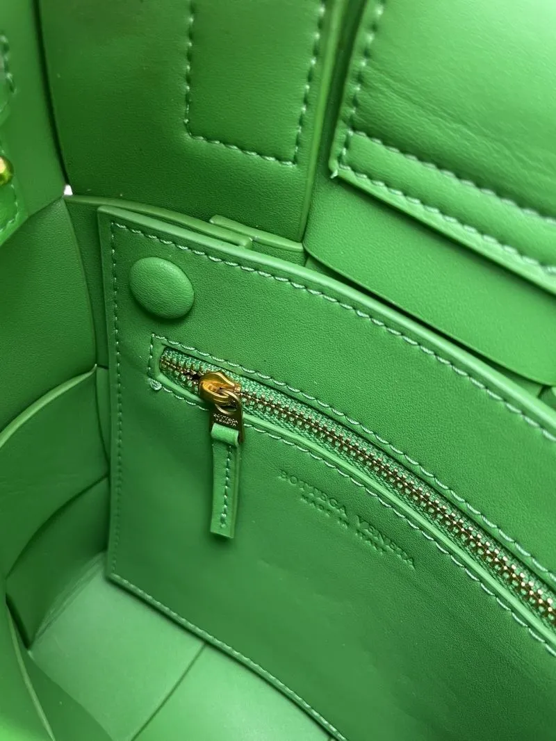 Bottega Veneta Green Woven Satchel Bag S0666 - Image 9