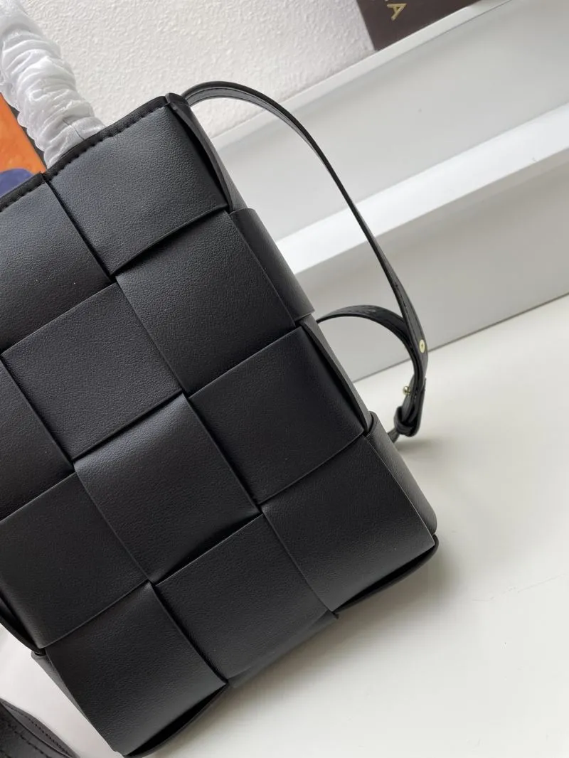 Bottega Veneta Black Woven Satchel Bag S0666 Size 22x16 - Image 6