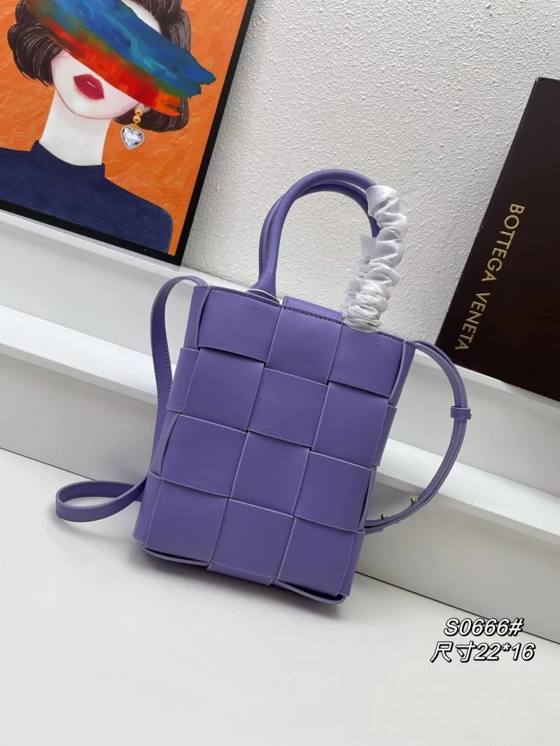 Bottega Veneta Purple Satchel Bag S0666 - Image 3