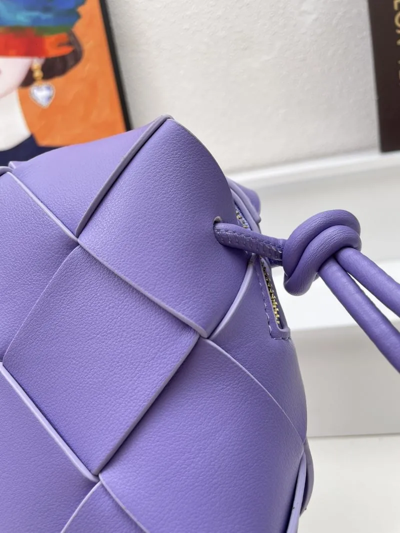 Bottega Veneta Purple Woven Crossbody Bucket Bag S001 - Image 6