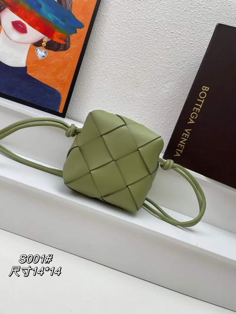 Bottega Veneta Olive Green Woven Bucket Bag S001 Size 14x14