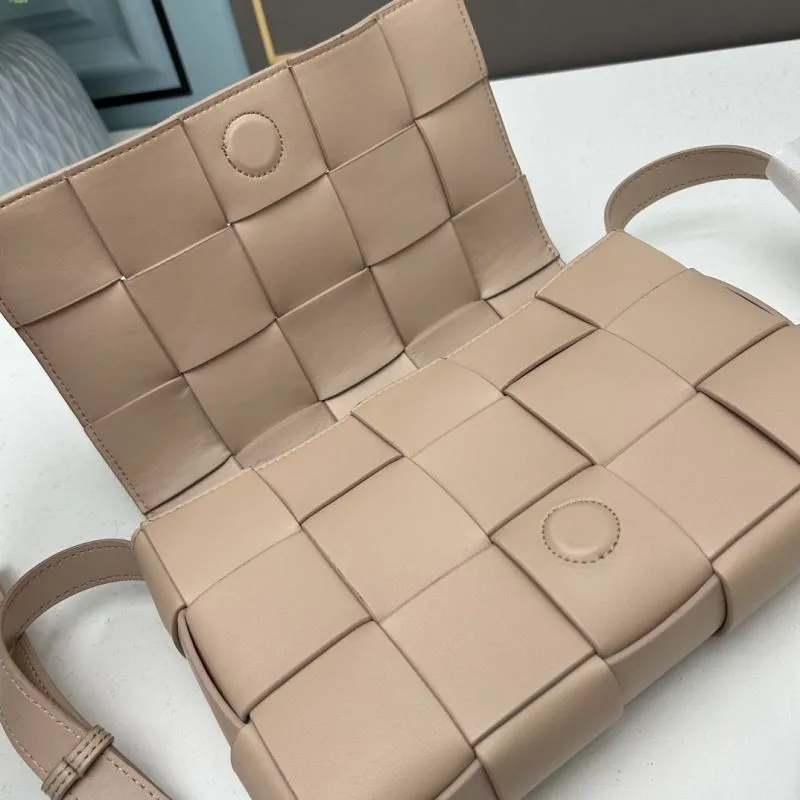 BV Beige Woven Satchel Bag 481 - Image 6