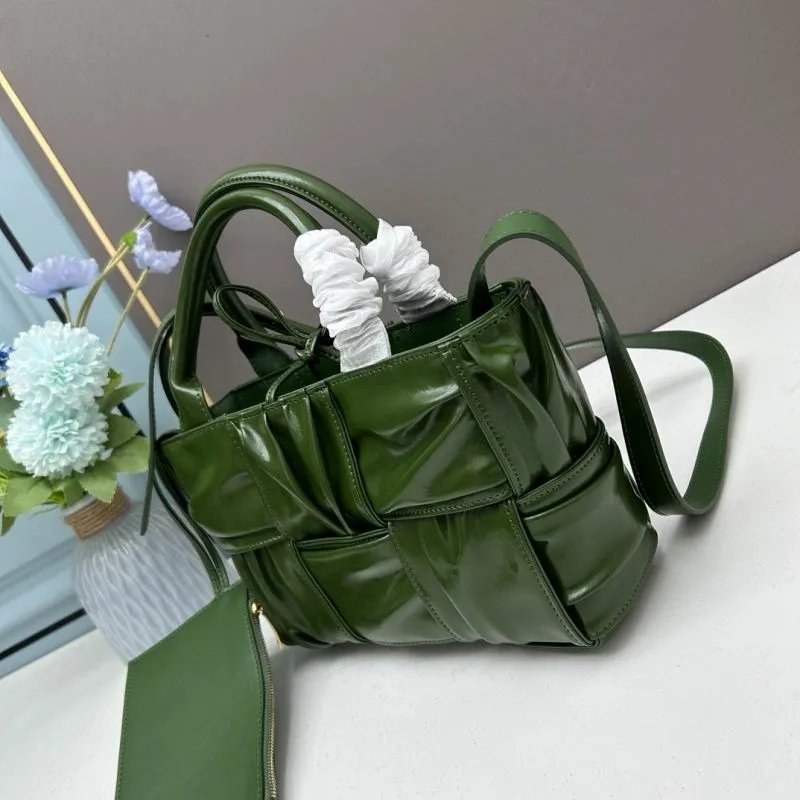 Alternative view of BV Top Handle Bags-2