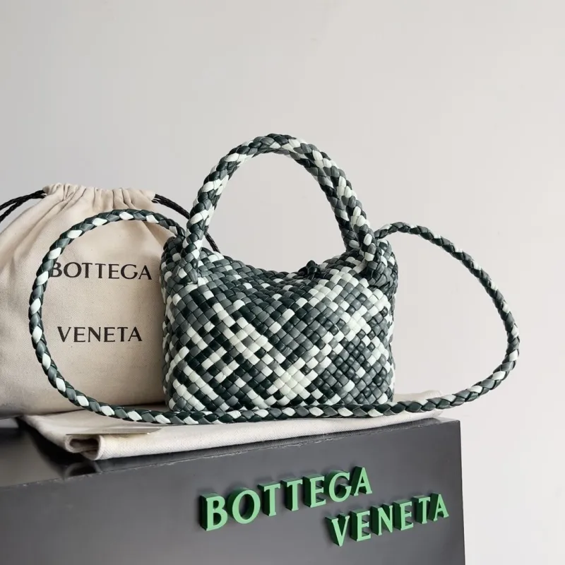 Alternative view of BV Top Handle Bags-6