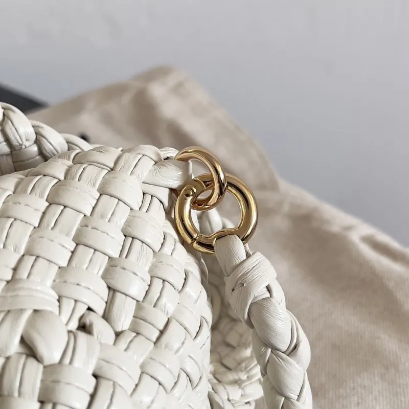 Bottega Veneta White Woven Top Handle Bag - Image 5