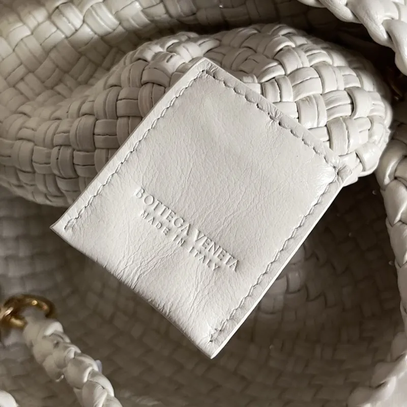Bottega Veneta White Woven Top Handle Bag - Image 7