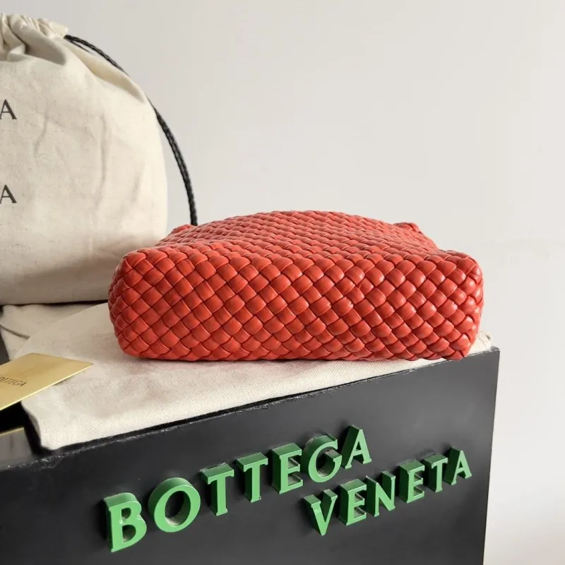 Alternative view of BV Top Handle Bags-12