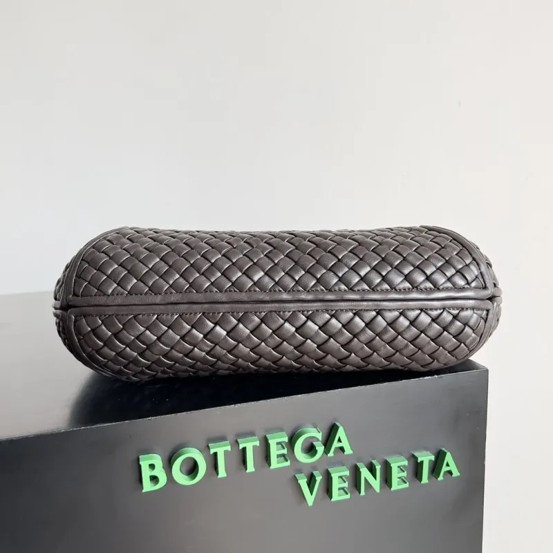 Alternative view of BV Top Handle Bags-23