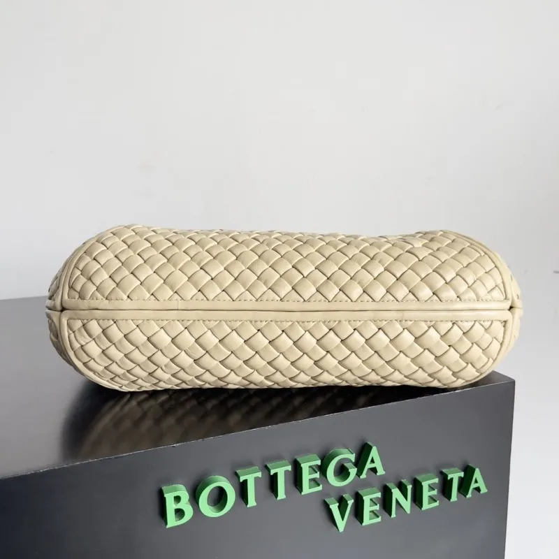 Alternative view of BV Top Handle Bags-27