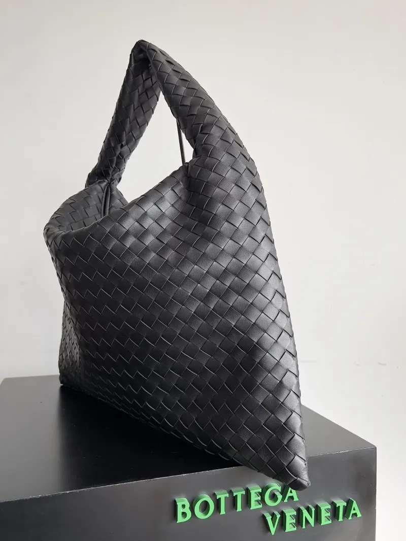Alternative view of BV Top Handle Bags-31