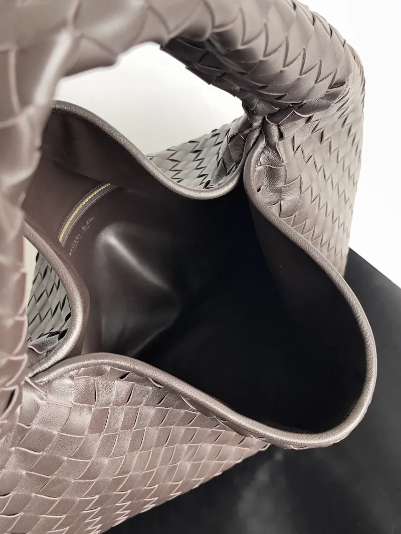 Bottega Veneta Dark Brown Woven Top Handle Bag - Image 9
