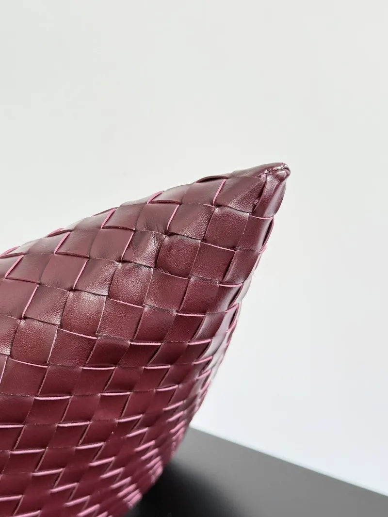 Bottega Veneta Burgundy Woven Top Handle Bag - Image 4