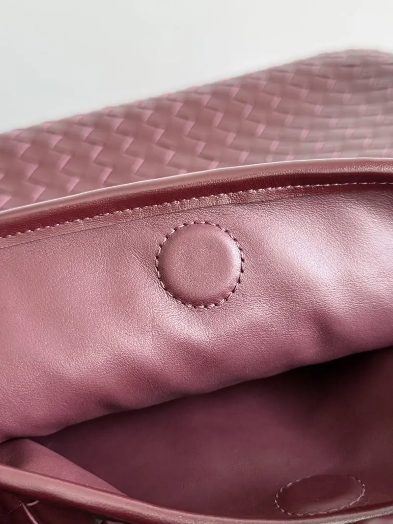 Bottega Veneta Burgundy Woven Top Handle Bag - Image 5