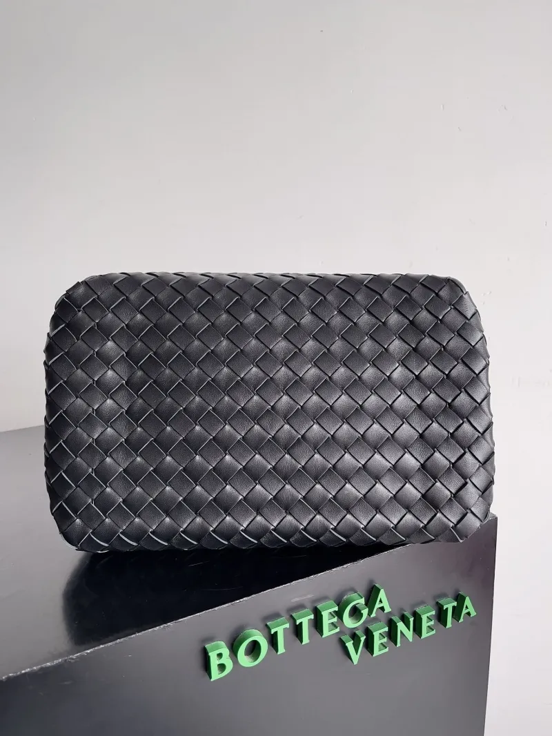 Alternative view of BV Top Handle Bags-56