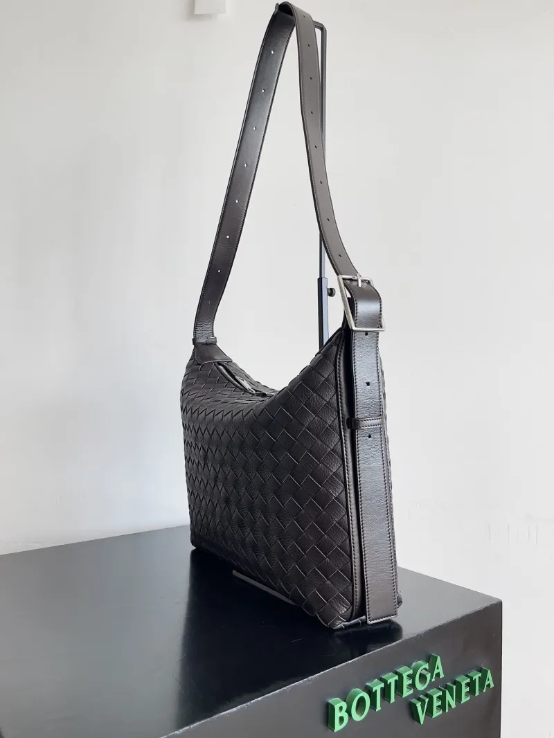 Alternative view of BV Top Handle Bags-68