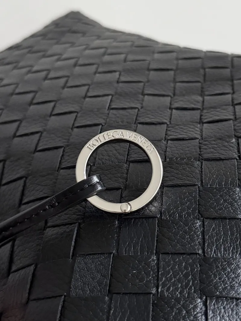 Bottega Veneta Black Woven Leather Hobo Bag - Image 6