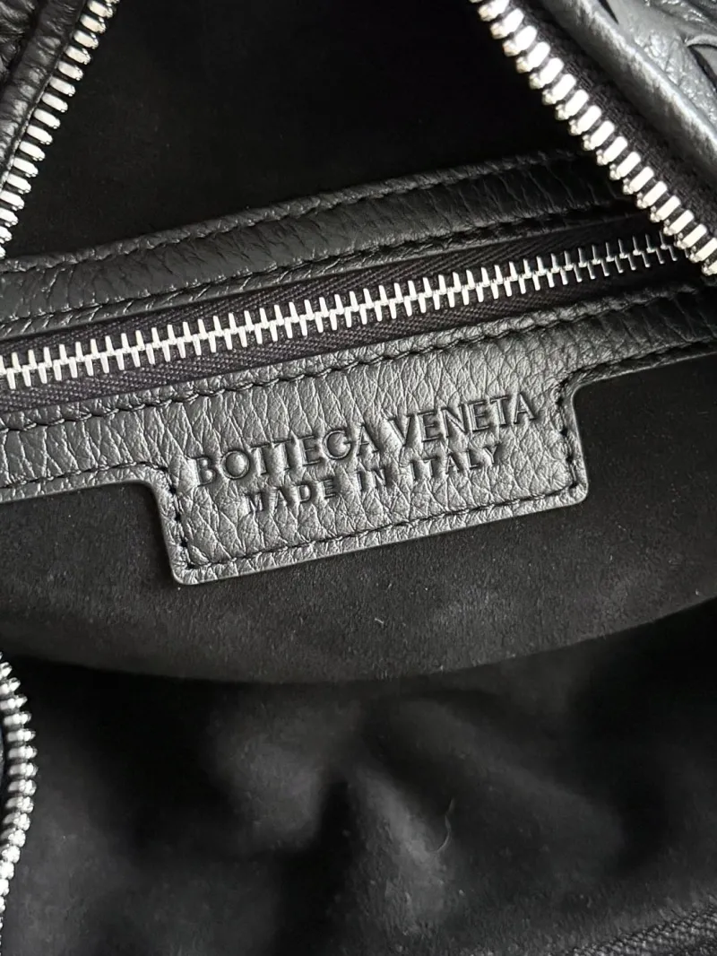 Bottega Veneta Black Woven Leather Hobo Bag - Image 7