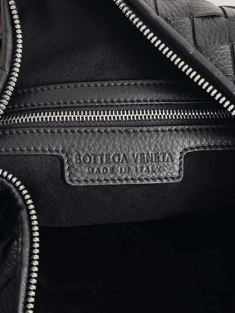 Bottega Veneta Black Intrecciato Hobo Bag 71 - Image 7