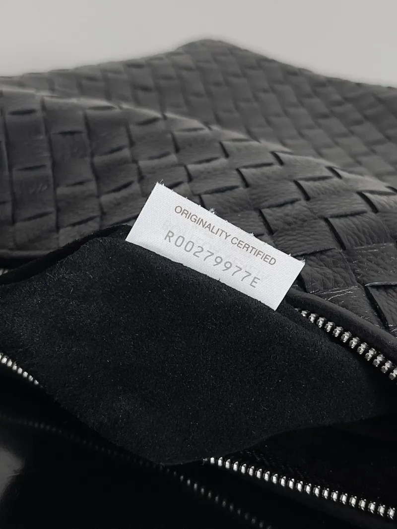 Bottega Veneta Black Intrecciato Hobo Bag 71 - Image 8