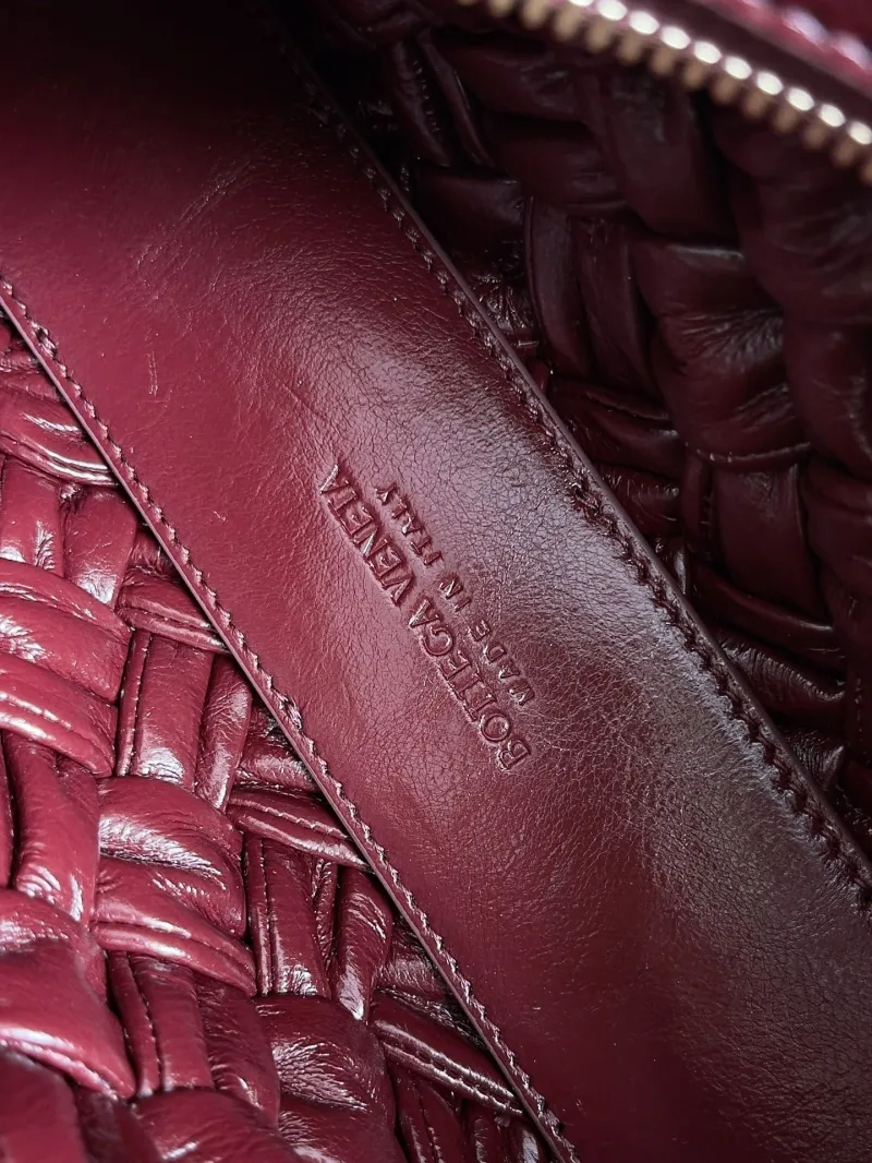 BOTTEGA VENTEA Burgundy Woven Top Handle Shoulder Bag - Image 6