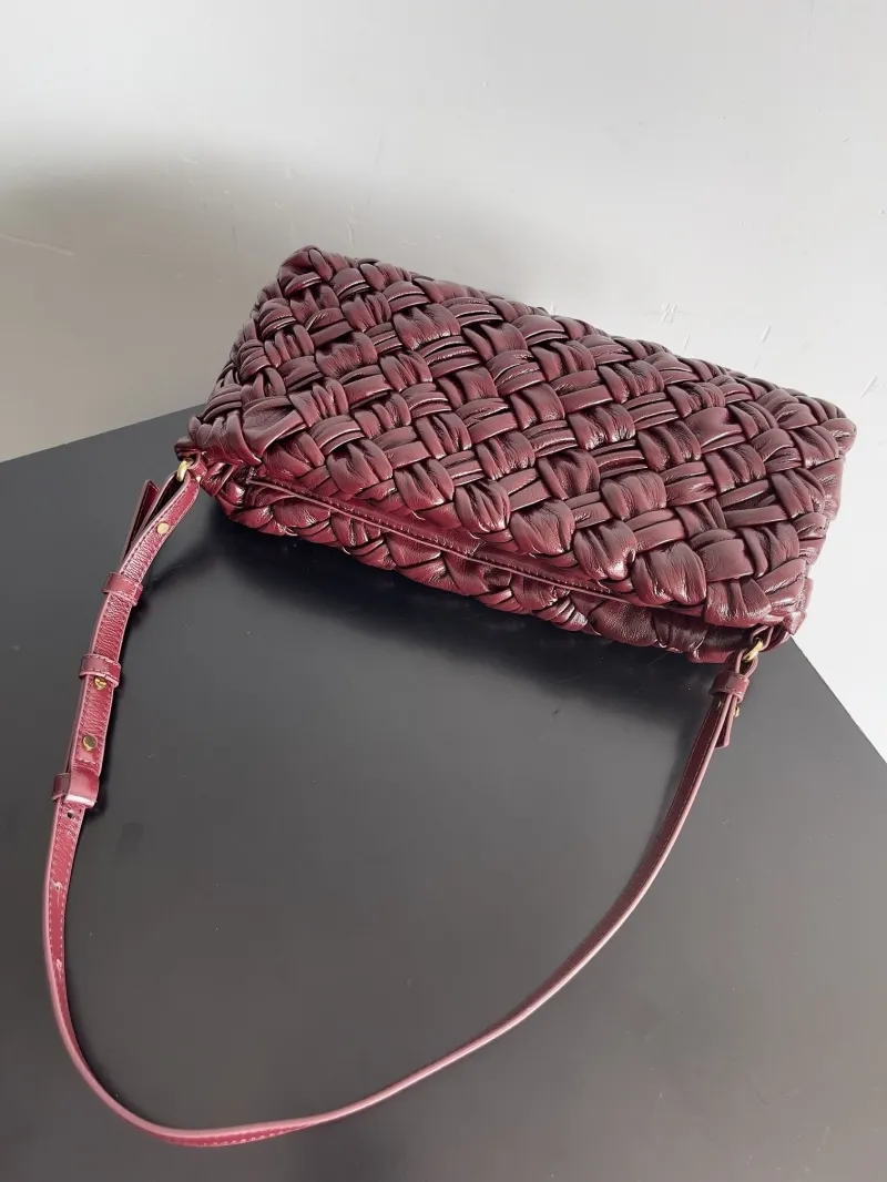 BOTTEGA VENTEA Burgundy Woven Top Handle Shoulder Bag - Image 8