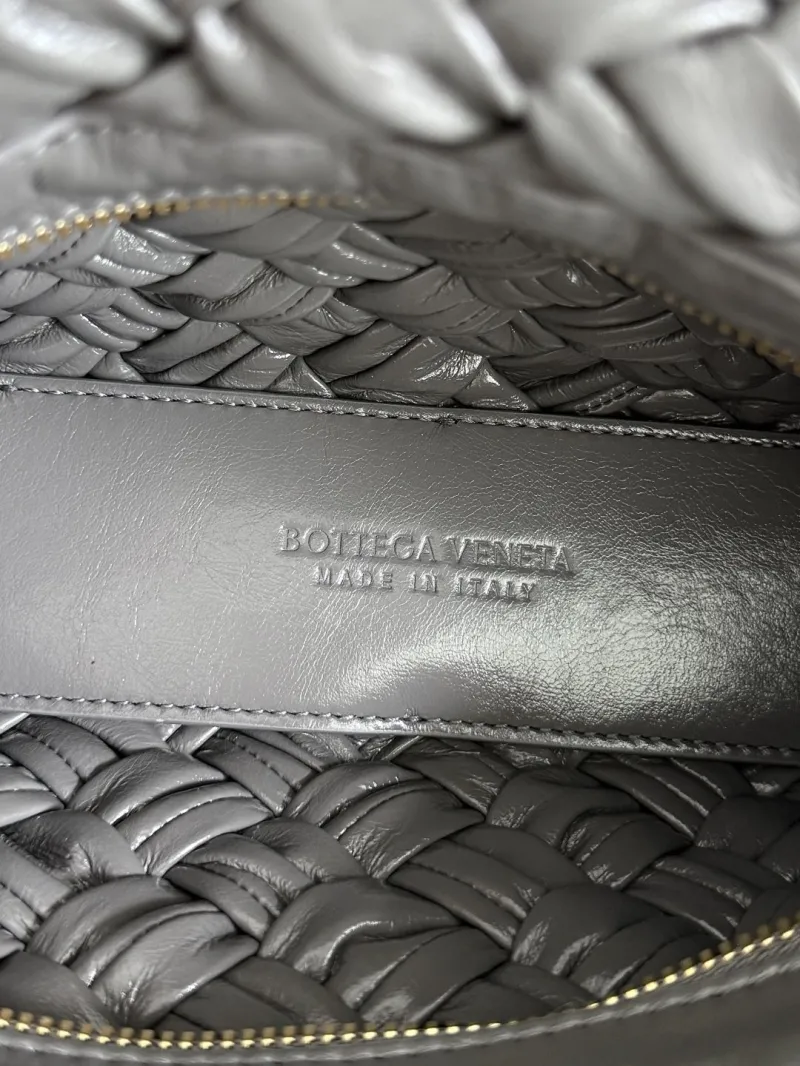 Bottega Veneta Gray Woven Top Handle Shoulder Bag 81 - Image 8