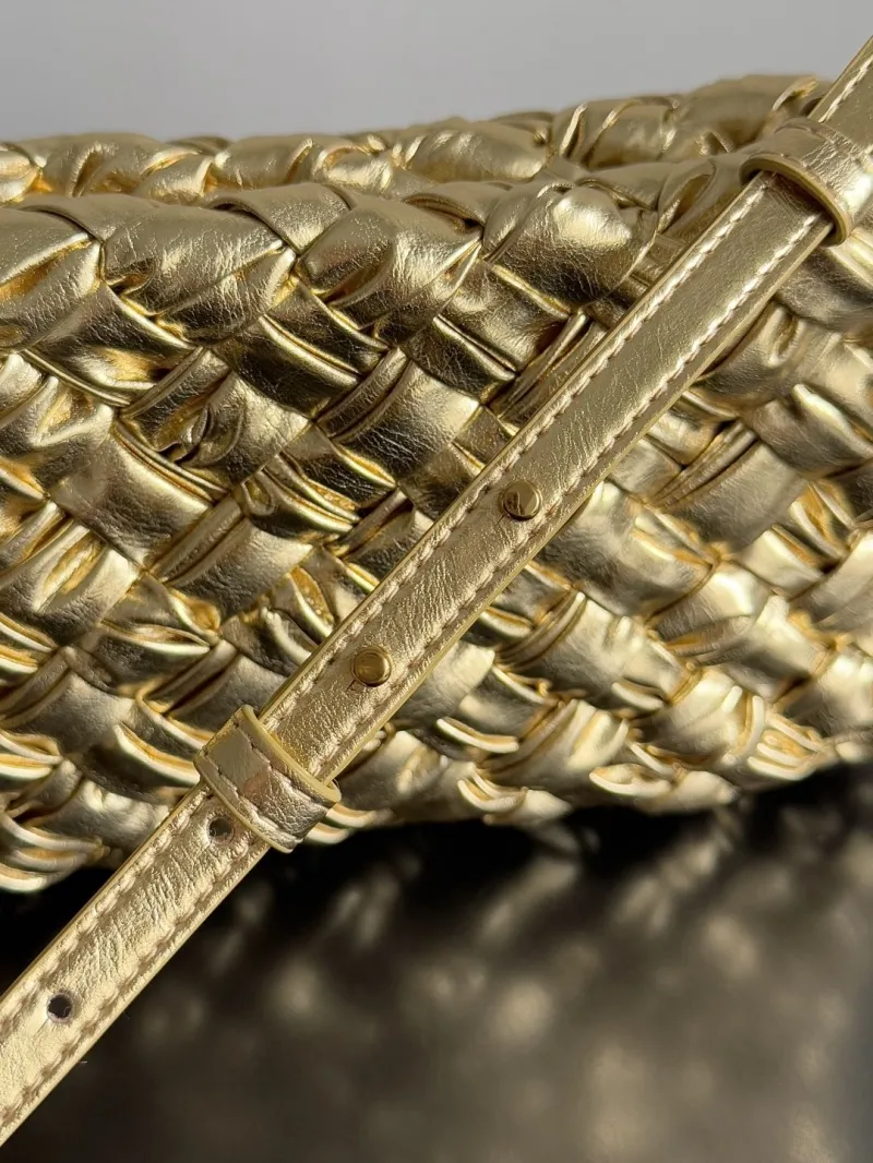 Bottega Veneta Gold Woven Top Handle Bag 82 - Image 5