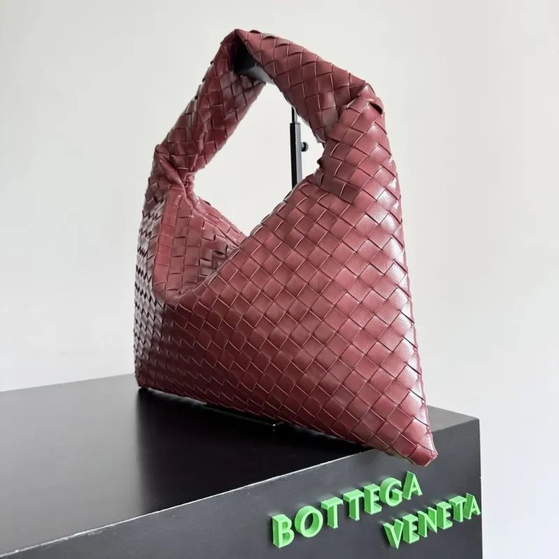 Alternative view of BV Top Handle Bags-105