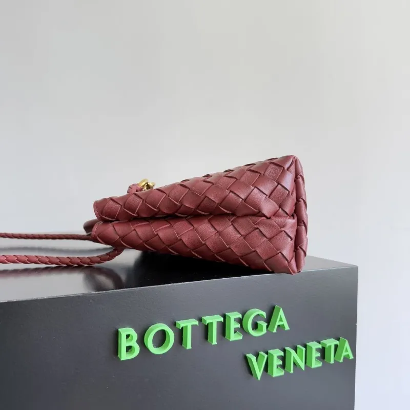 Alternative view of BV Top Handle Bags-107