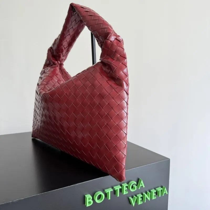 Alternative view of BV Top Handle Bags-112