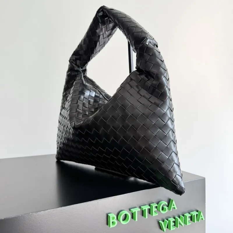 Alternative view of BV Top Handle Bags-115