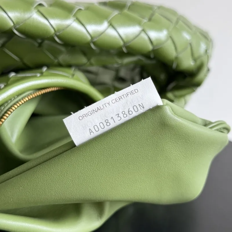 Bottega Veneta Green Intrecciato Top Handle Bag - Image 8