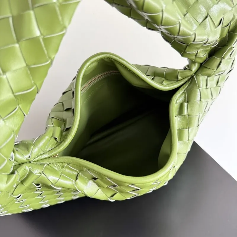 Bottega Veneta Green Intrecciato Top Handle Bag - Image 9