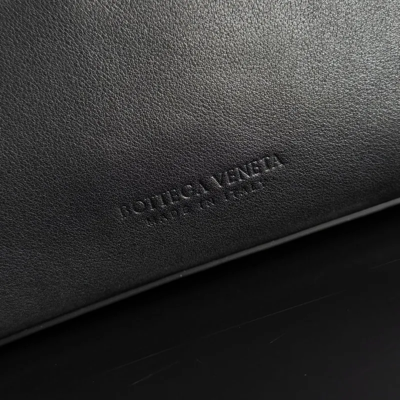 Bottega Veneta Black Leather Top Handle Crossbody Bag - Image 6