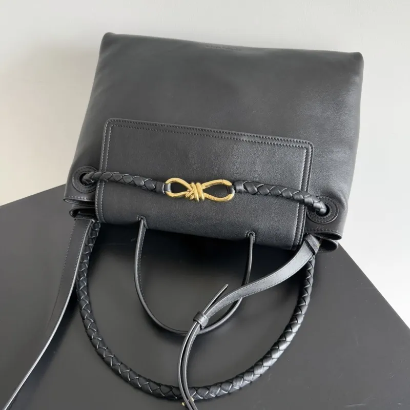 Bottega Veneta Black Leather Top Handle Crossbody Bag - Image 7