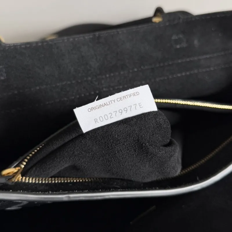 Bottega Veneta Black Leather Top Handle Crossbody Bag - Image 8