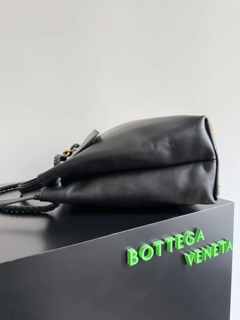 Bottega Veneta Black Top Handle Bag 124 - Image 3