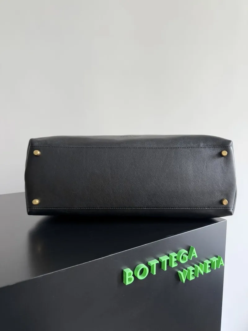 Bottega Veneta Black Top Handle Bag 124 - Image 4