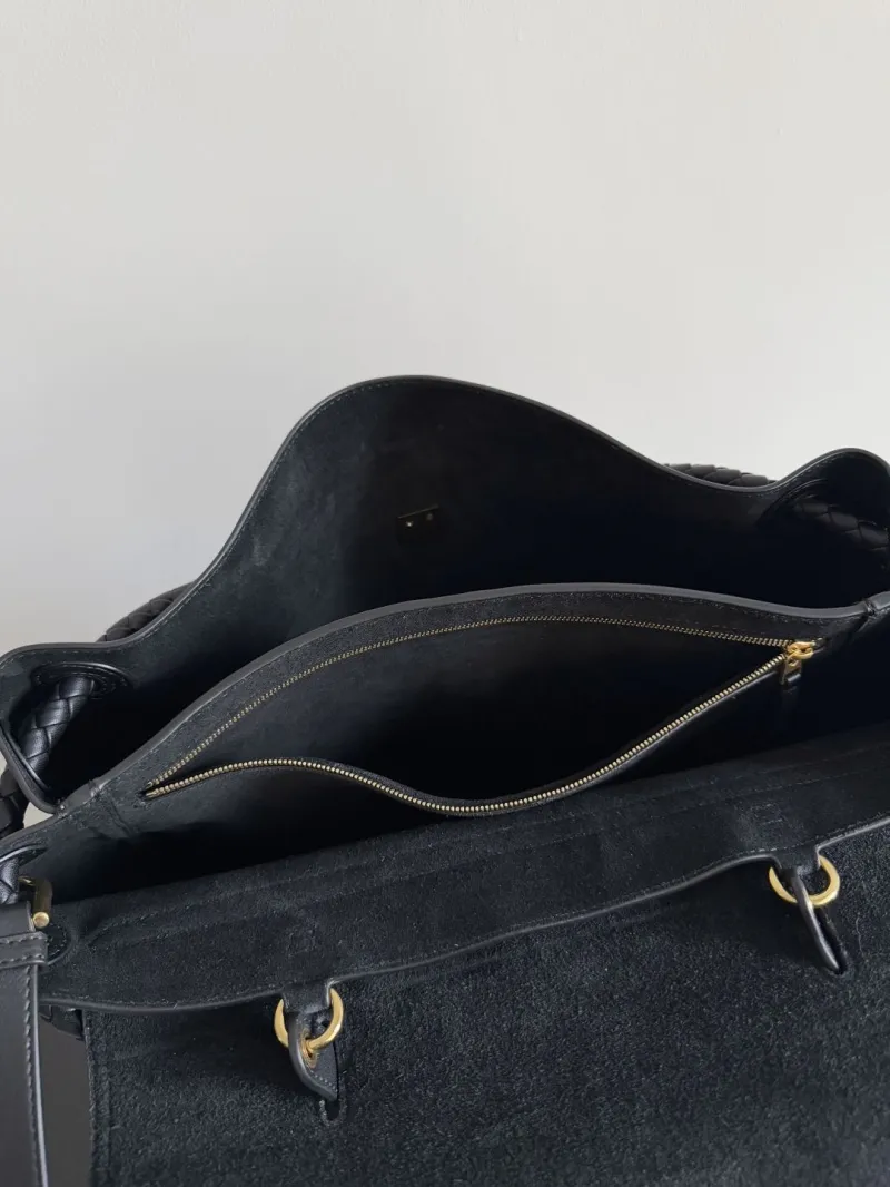 Bottega Veneta Black Top Handle Bag 124 - Image 9