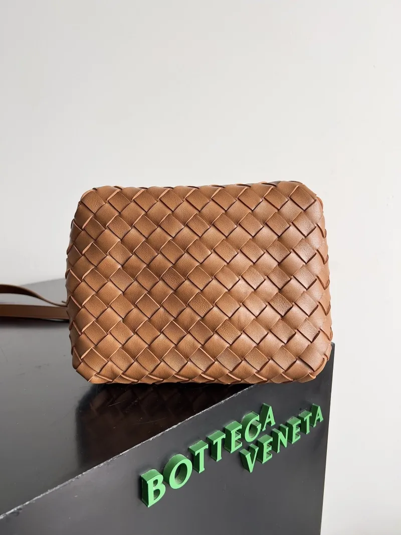 Bottega Veneta Brown Woven Top Handle Crossbody Bag 130 - Image 6