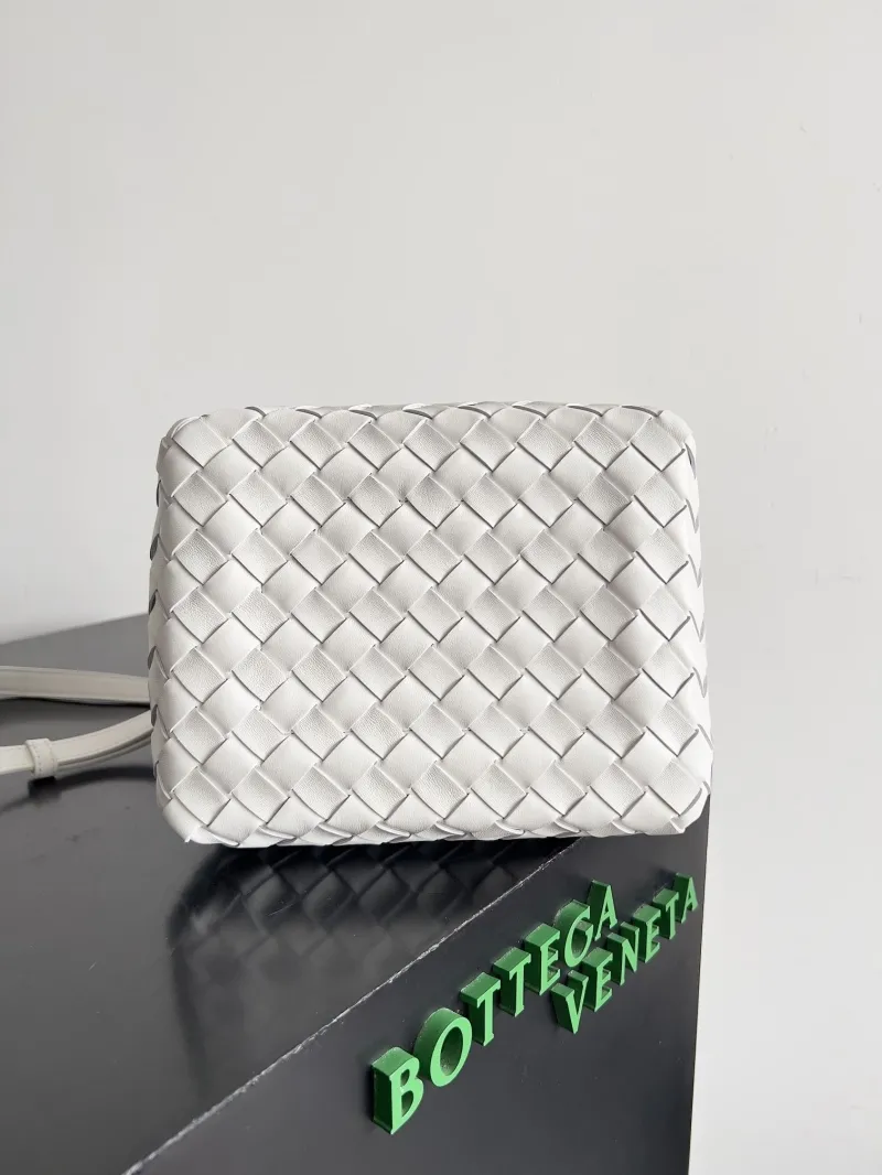 Bottega Veneta White Woven Top Handle Bag 133 - Image 6
