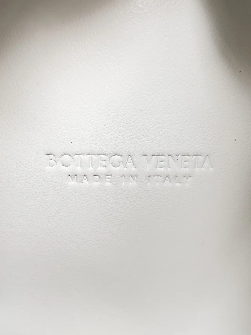 Bottega Veneta White Woven Top Handle Bag 133 - Image 8