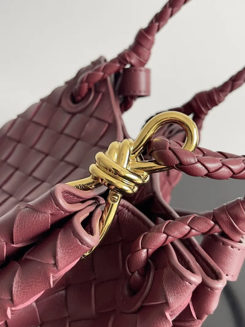 Bottega Veneta Burgundy Woven Top Handle Crossbody Bag - Image 4