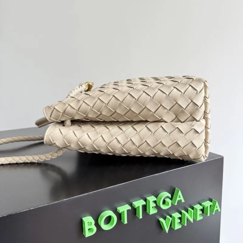 Alternative view of BV Top Handle Bags-143