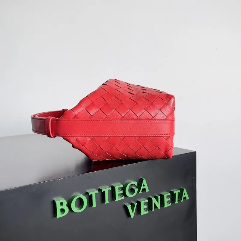Bottega Veneta Red Woven Top Handle Bag 144 - Image 3
