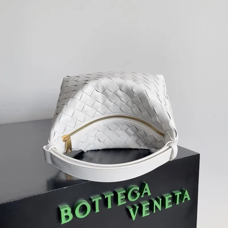 Alternative view of BV Top Handle Bags-145