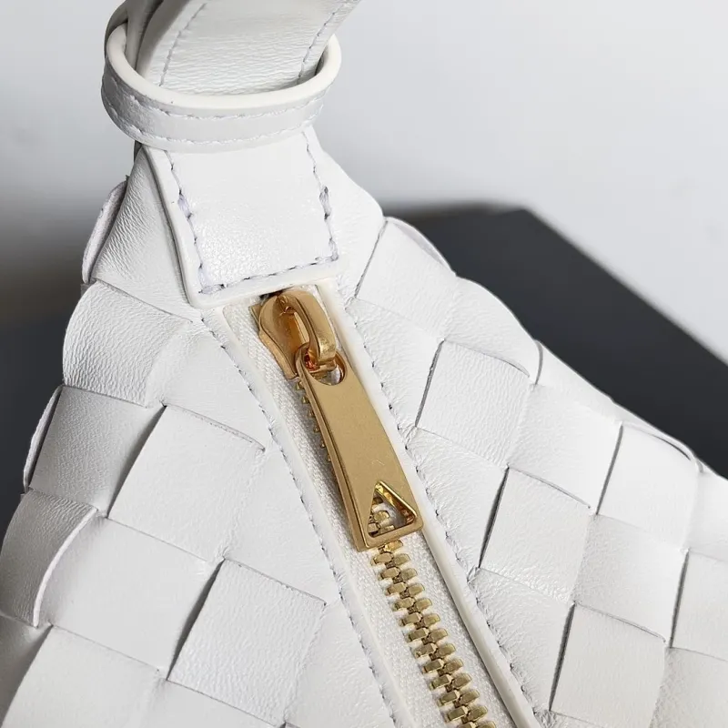 Bottega Veneta White Top Handle Bag 145 - Image 6